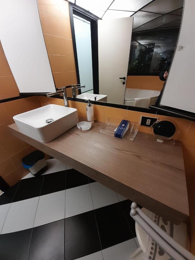 Corte Lambruschini Central Apartment With Free Covered Parking Genua Exteriör bild